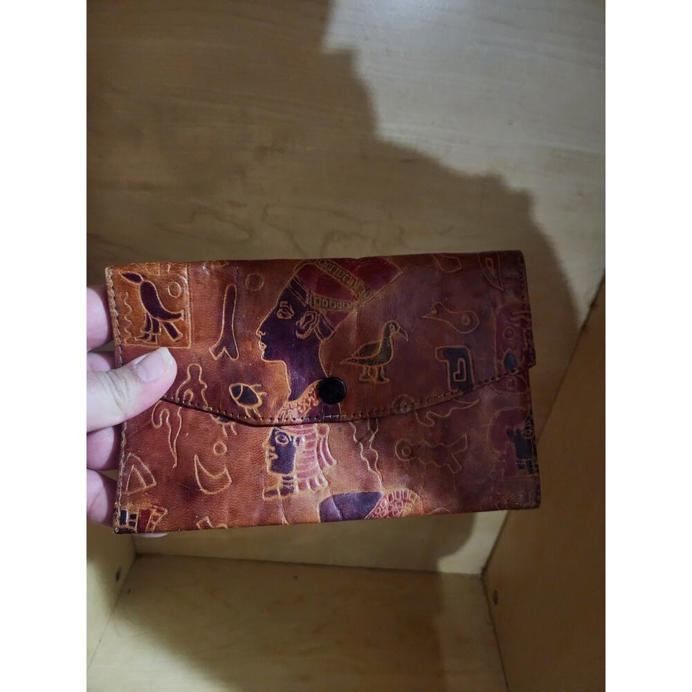 Egyptian‎ Leather Wallet, Nefrititi on front Ancient Egyptian hieroglyphs